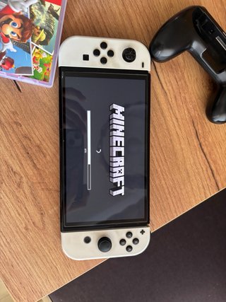 Nintendo Switch OLED Bianca