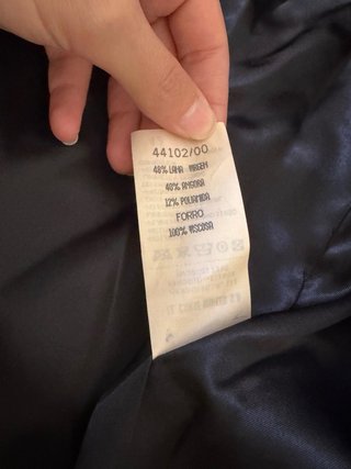 Abrigo negro El Corte Inglés Alta Selección.
