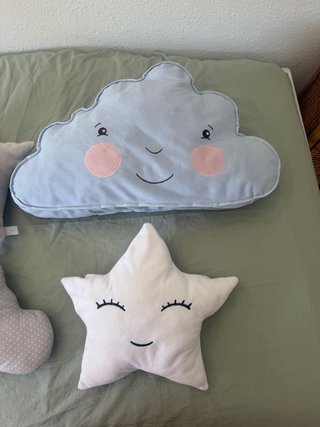 Almohada infantil nube y estrella