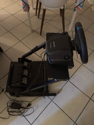 Logitech G29 + Pedals + Gear Shifter - come nuovi