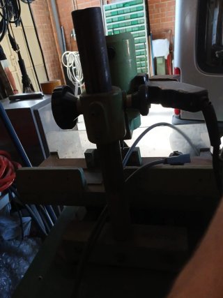 Fresadora de aluminio