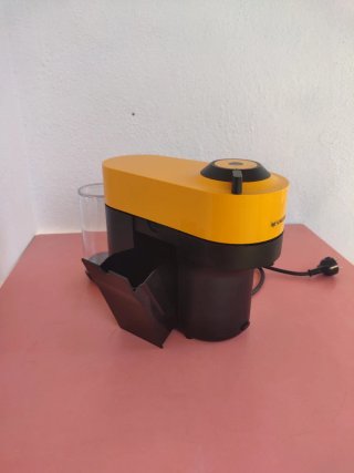 Cafetera Nespresso Vertuo Amarillo/Negro