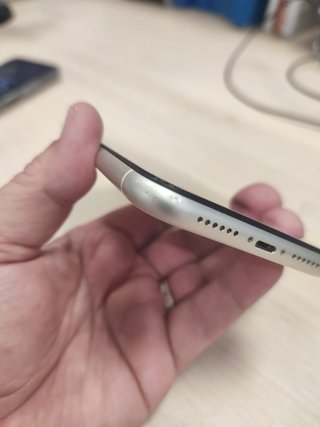 iPhone 11 Apple