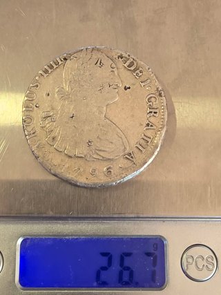 8 Reales Carlos IV 1796 Lima con resellos chinos