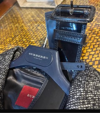 Maravilloso abrigo Burberry Tweed Corte Gabardina