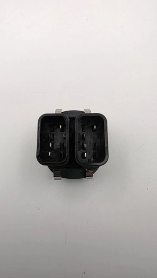 Botón elevalunas Ford fiesta fusión ka puma