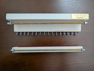 Colgador de joyas Hannun madera