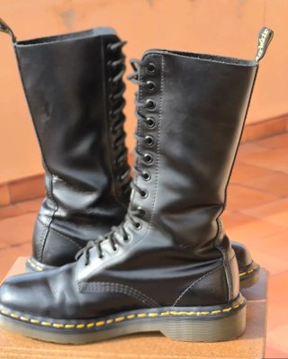 Botas Dr. Martens 14 agujeros -MIE- Uk 5 Eu 38