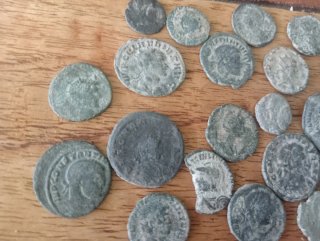 Lote 28 Monedas Bajo Imperio Romano