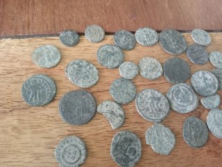 Lote 28 Monedas Bajo Imperio Romano