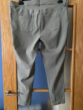 Pantalón pitillo con elastano