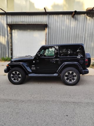 Jeep Wrangler Sahara
