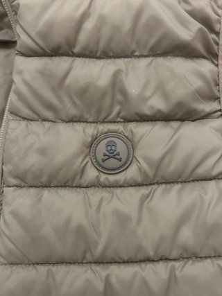 Chaleco acolchado Scalpers beige