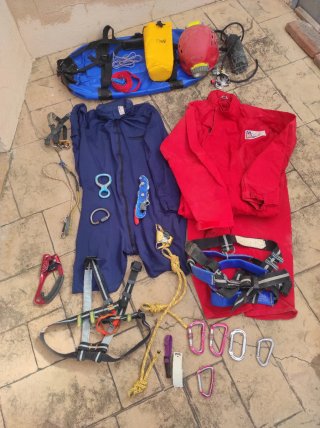 Equipo completo espeleología