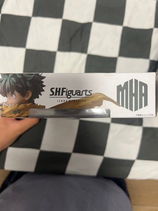 FIGURA SH FIGUARTS DE IZUKU MIDORIYA MHA
