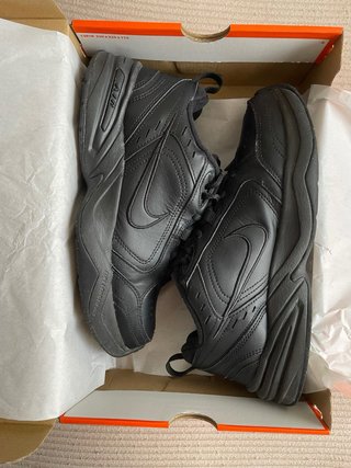 Nike Air Monarch IV