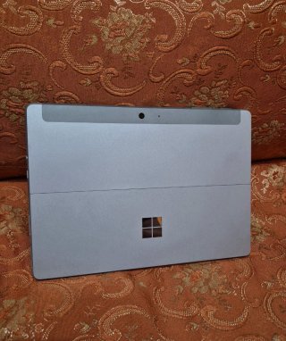 Microsoft Surface Go 8GB RAM 128GB SSD
