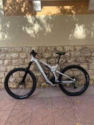 Scott strike eride talla L con 239km como nueva