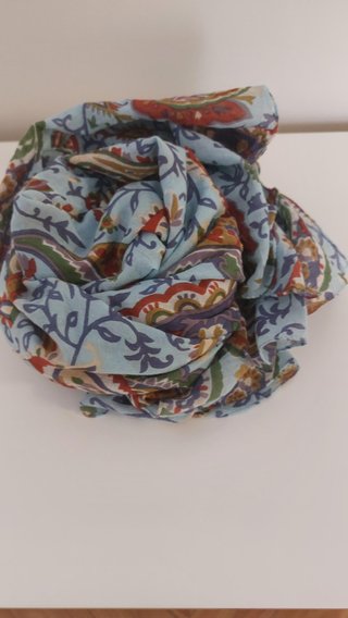 Pañuelo Sfera estampado paisley azul