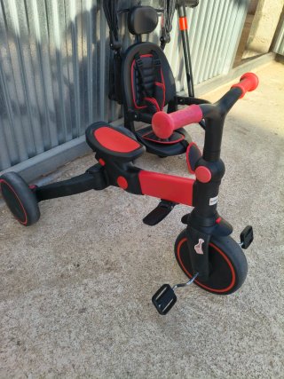 Triciclo para niño con toldo y arnés