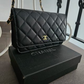 Bolso Chanel Negro Dorado