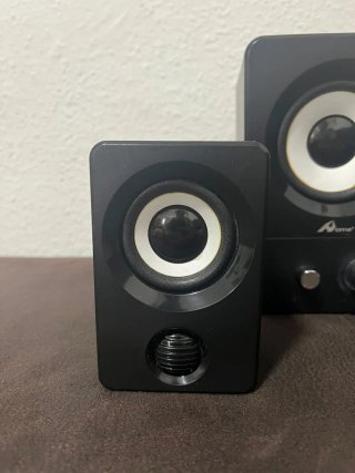 Altavoces Aome Negros