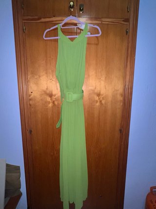 Vestido verde evento con cinturón