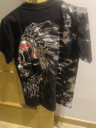 Camiseta Negra Estampado Indio Guerrero