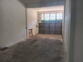 Local Comercial - Cochera