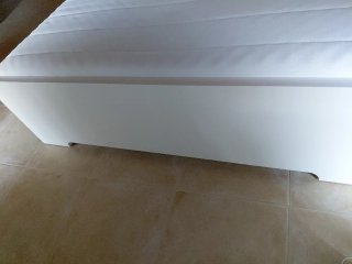 Cama doble blanca Ikea 205x 145cm. + colchon nuevo
