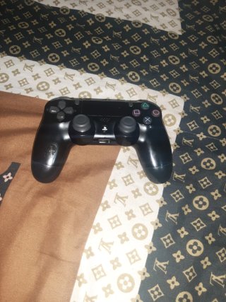 PS4 Slim y mando intercambio pc de 16 de ram