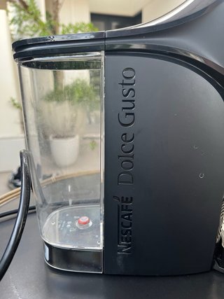 Cafetera Dolce Gusto Genio S Negra