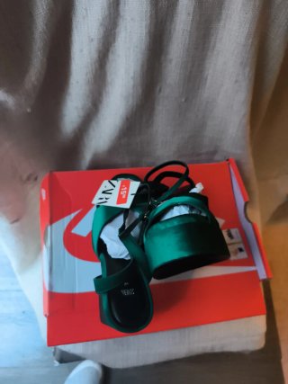 Zapatos Zara Verdes Tacón