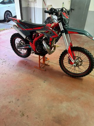 Beta Xtrainer 300 2025