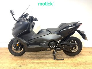 YAMAHA TMAX 560