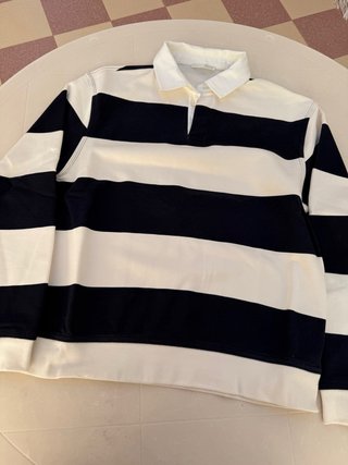 Jersey de rayas azul marino y blanco