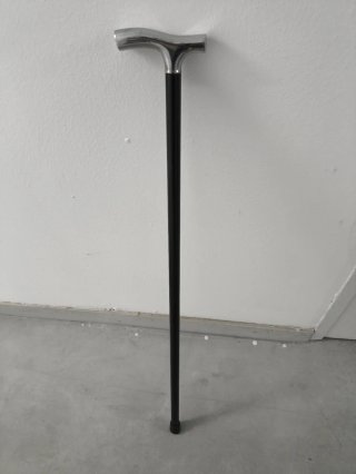 Bastón metálico niquelado