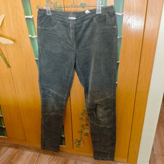 Pantalón fino gris cintura elástica