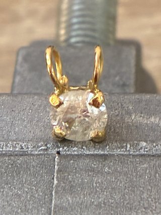 Colgante Oro 18k Diamante 0.82 Ct Natural