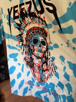 Camiseta Yeezus Calavera Nativo Americano