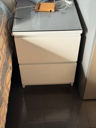 Canapé, colchón y cabezal 135cm + mesita