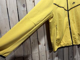 SUDADERA NIKE TECH AMARILLA XL