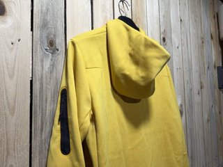 SUDADERA NIKE TECH AMARILLA XL