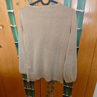 Jersey dorado cuello cruzado Urban Concept Talla S