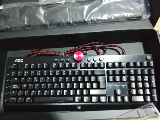 Teclado Gaming AOC AGK700 RGB Retroiluminado