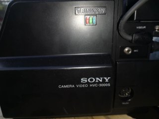 Cámara VHS Sony Trinicon HVC-3000S Años 80