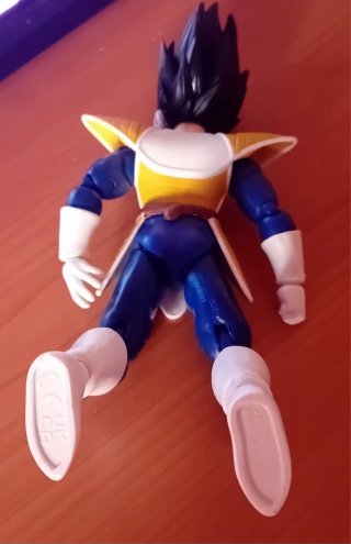 Figura articulada Vegeta 17cm - Dragon Ball Origin