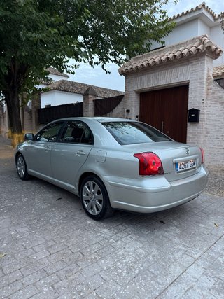 Toyota Avensis 2008