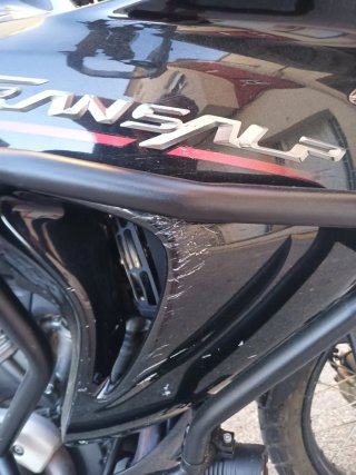Honda Transalp 650 Negra y Plateada