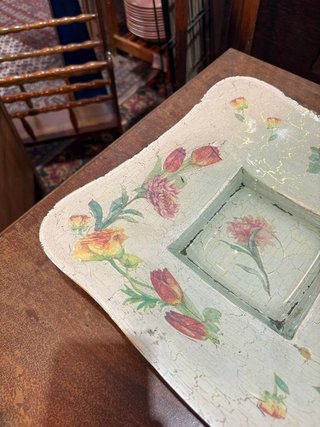 PLATO DECORATIVO A FLORES